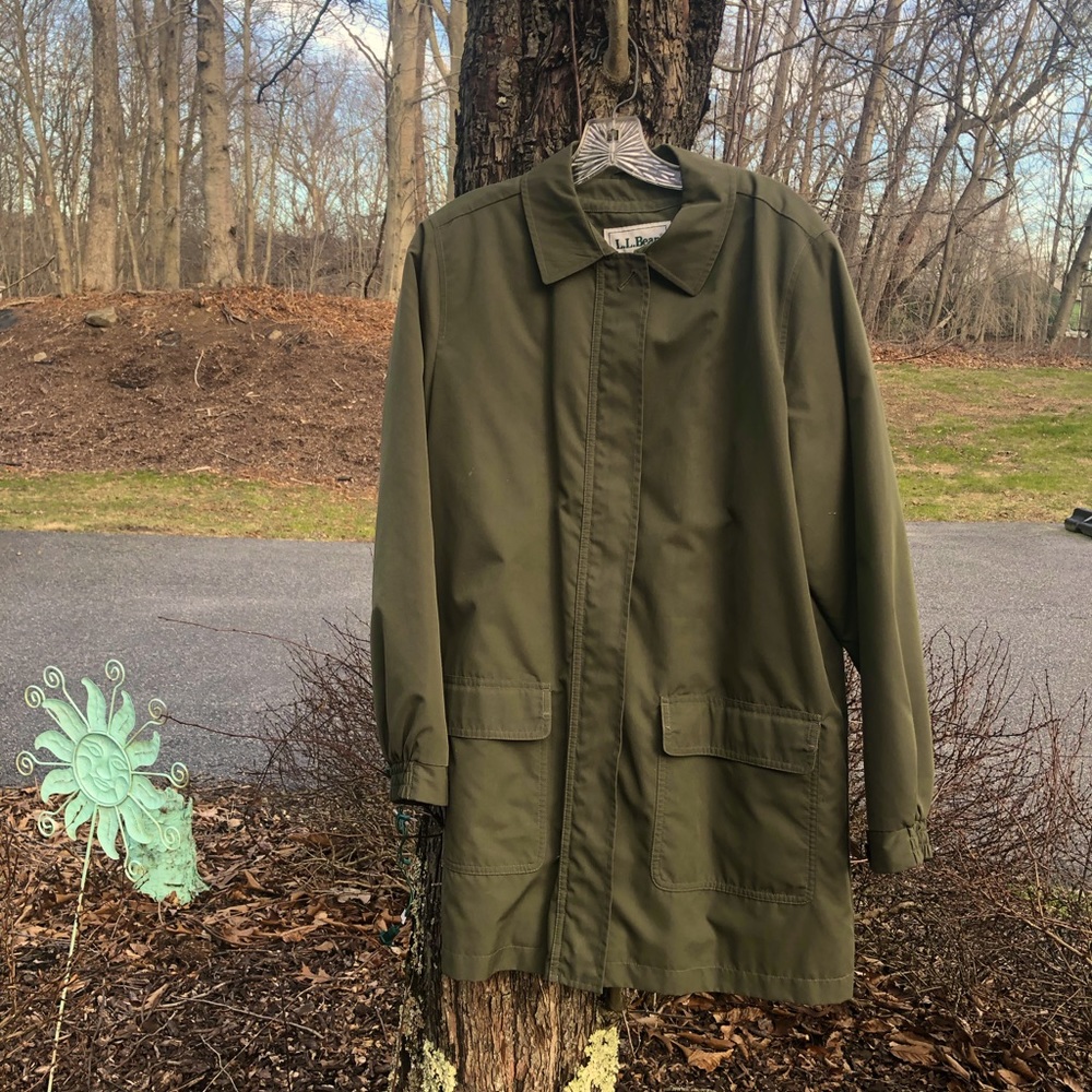 L.L.Bean Ladies lined raincoat